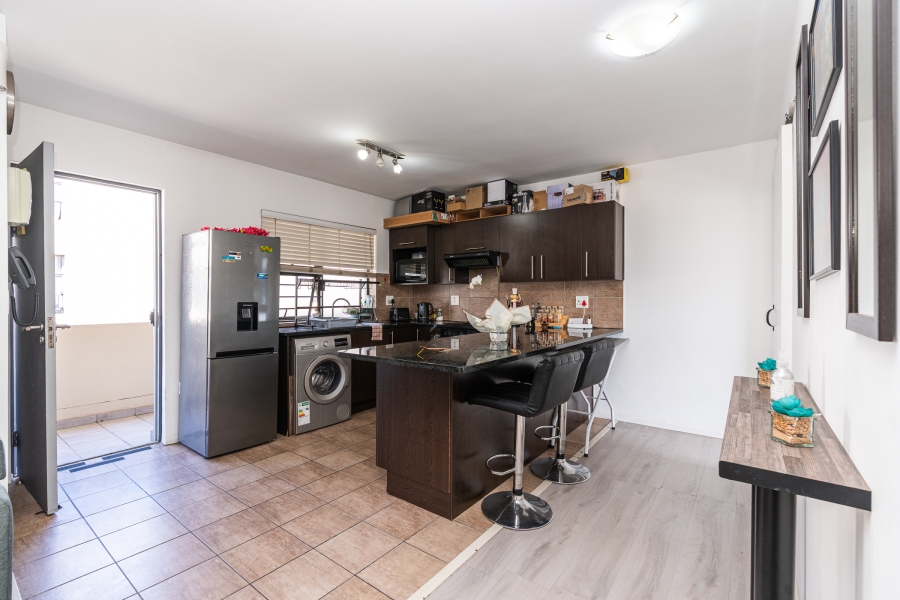 2 Bedroom Property for Sale in Zonnebloem Western Cape